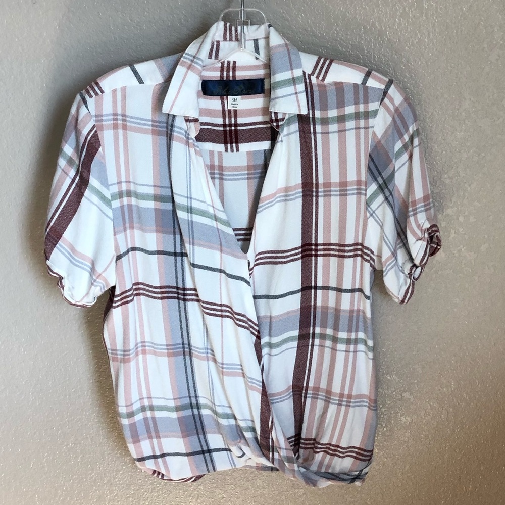 Short sleeve blouse